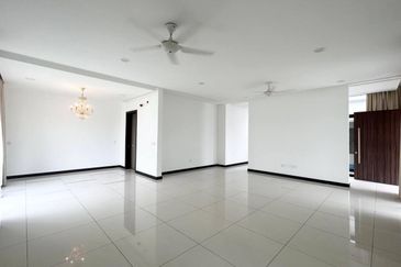 Tiana Elmina Gardens