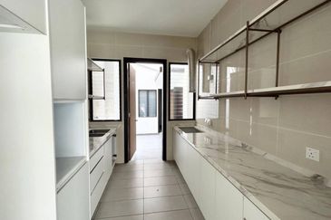 Tiana Elmina Gardens