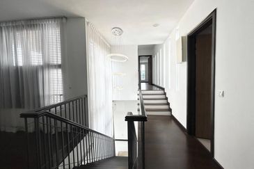 Tiana Elmina Gardens