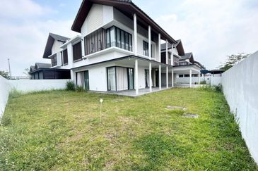 Tiana Elmina Gardens