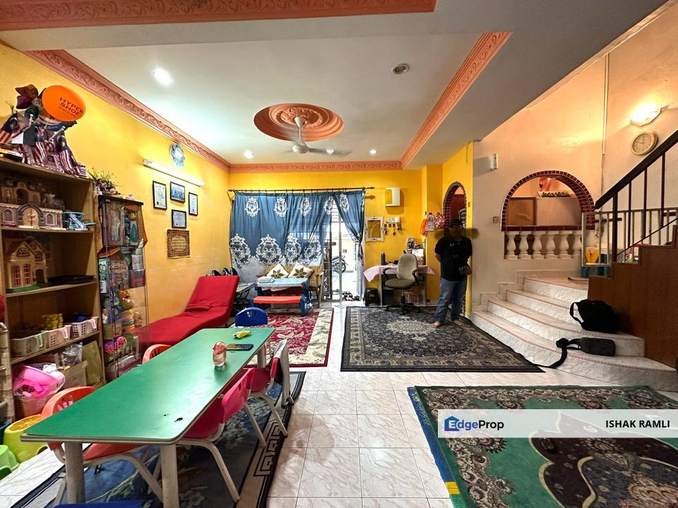 Double Storey Terrace House Rawang Perdana, Rawang (RENOVATED AND FREEHOLD), Selangor, Rawang