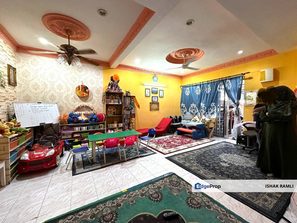 Double Storey Terrace House Rawang Perdana, Rawang (RENOVATED AND FREEHOLD), Selangor, Rawang