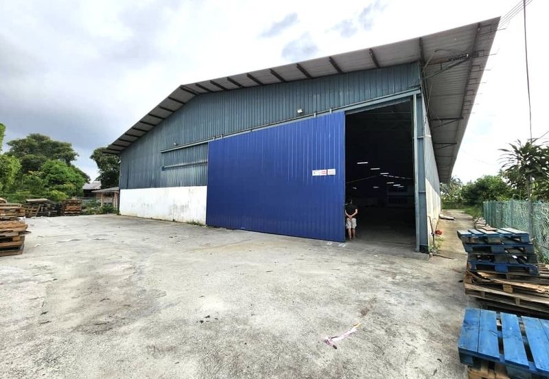 Warehouse at Jalan Keratapi Lama, Kapar for rent