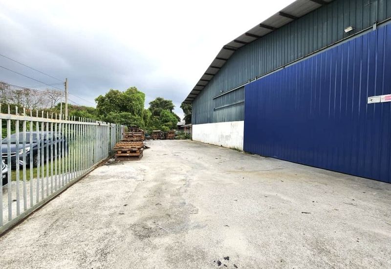 Warehouse at Jalan Keratapi Lama, Kapar for rent