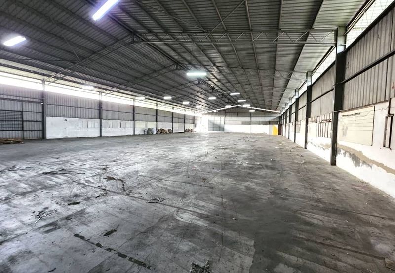 Warehouse at Jalan Keratapi Lama, Kapar for rent