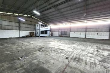 Warehouse at Jalan Keratapi Lama, Kapar for rent