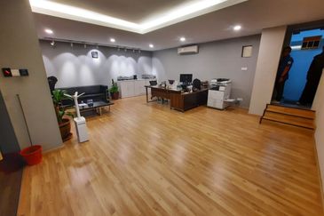 Parklane Commercial Hub