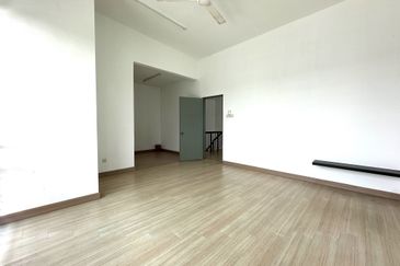 Cahaya SPK, Seksyen U9