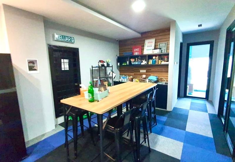 Laman Seri Business Park