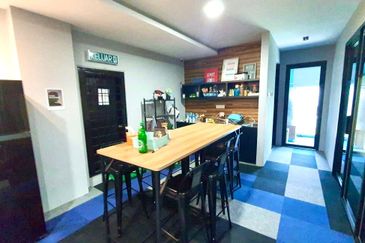 Laman Seri Business Park