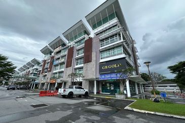 Laman Seri Business Park