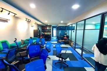 Laman Seri Business Park