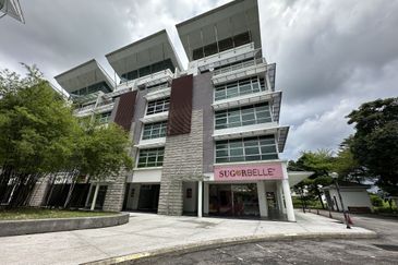 Laman Seri Business Park