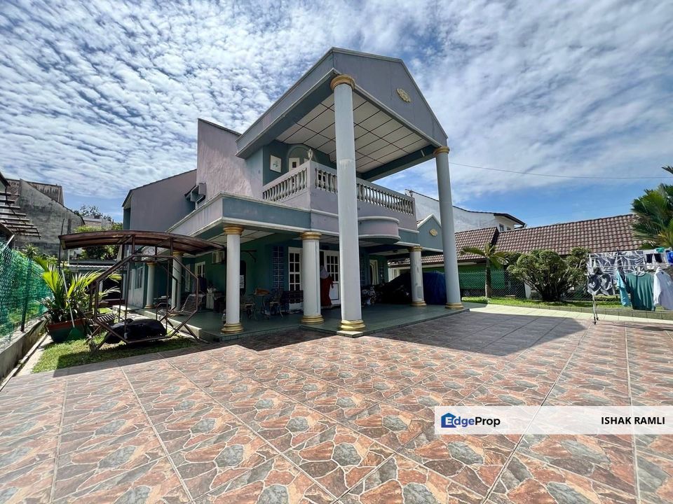 Taman Desa Haras, Taman Zooview, Ampang Double Storey Bungalow for sale Good Condition , Selangor, Ampang