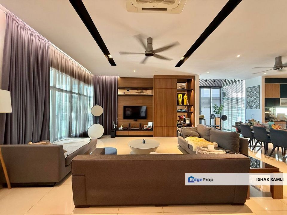 Clover Garden Residence, Cyberjaya Three Storey Semi-D House for sale Fully Renovated , Selangor, Cyberjaya