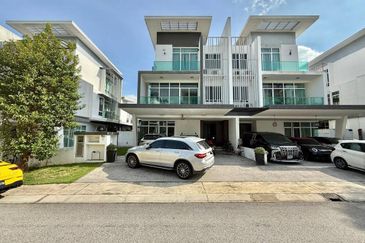 Clover Garden Residences