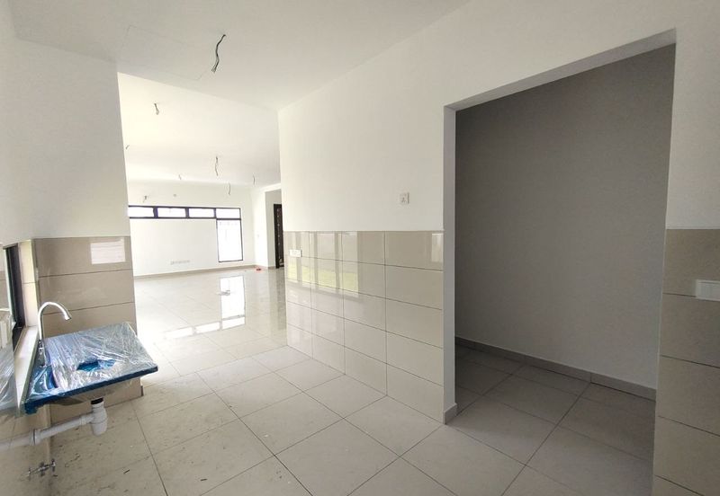 Elmina Green The Eighth @ City of Elmina