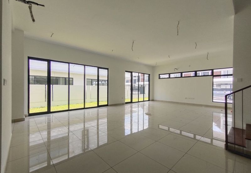 Elmina Green The Eighth @ City of Elmina