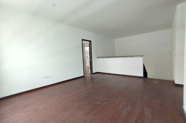 Elmina Green The Eighth @ City of Elmina