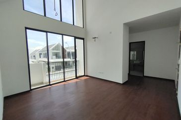 Elmina Green The Eighth @ City of Elmina