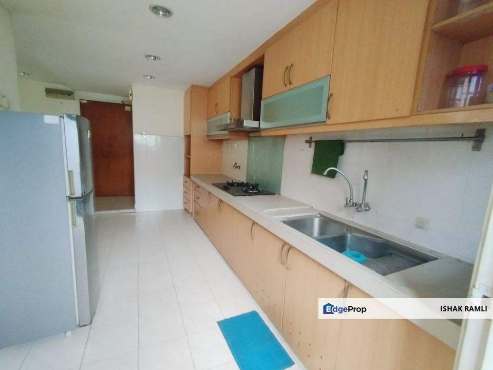 Putra Villa Condominium, Gombak, Kuala Lumpur for sale Below Market  , Kuala Lumpur, Gombak