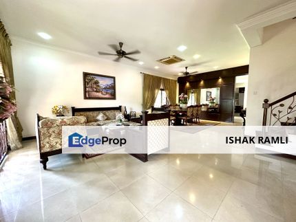 Seksyen 11, Kota Damansara Double Storey Link Bungalow House for sale Good Condition , Selangor, Kota Damansara