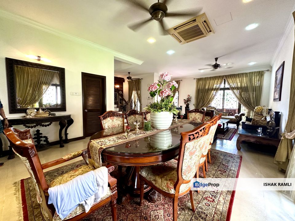 Seksyen 11, Kota Damansara Double Storey Link Bungalow House for sale Good Condition , Selangor, Kota Damansara