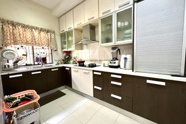 Seksyen 11, Kota Damansara