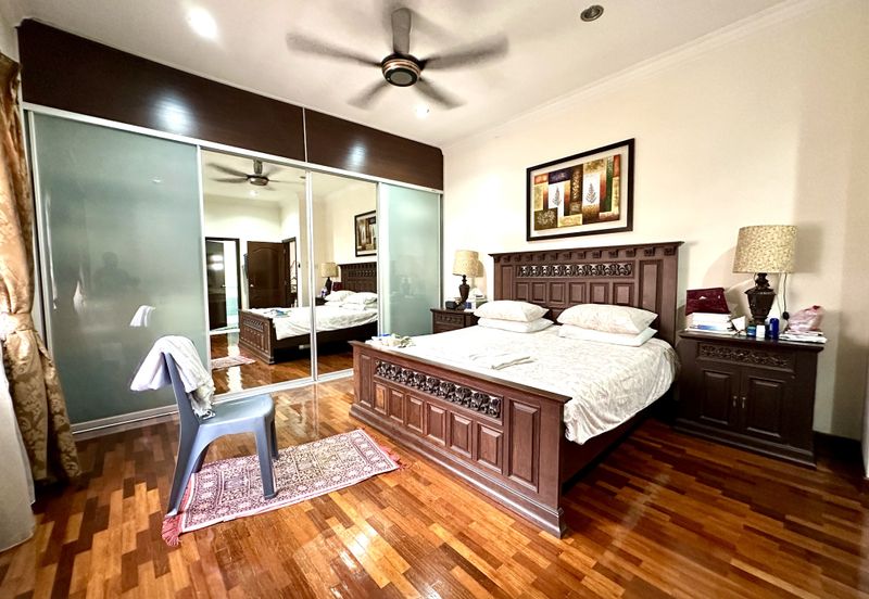 Seksyen 11, Kota Damansara