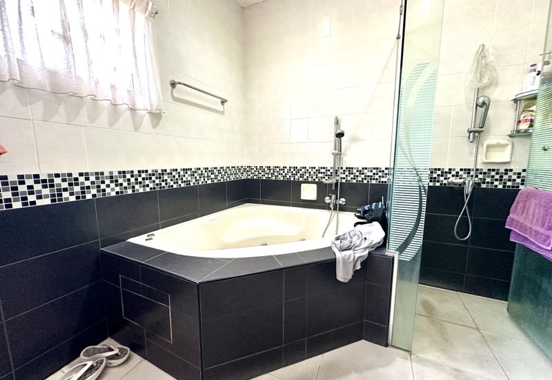 Seksyen 11, Kota Damansara