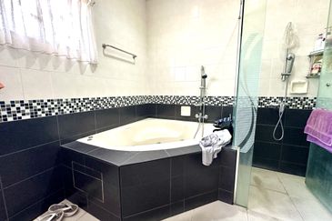 Seksyen 11, Kota Damansara