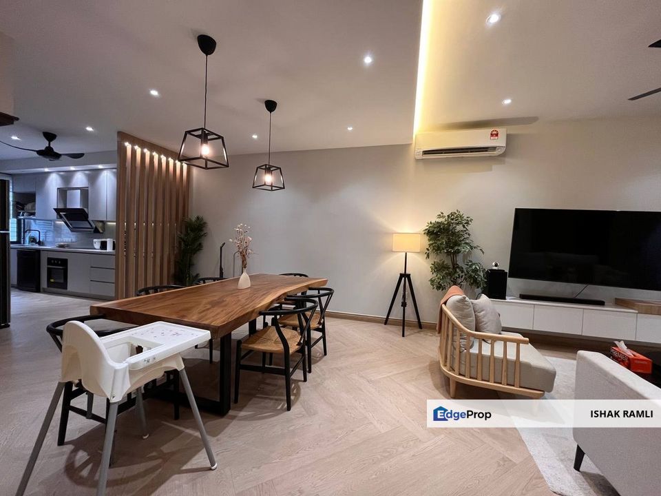 Elmina Valley 1, Shah Alam Double Storey Terrace House for sale Renovated and Fully Furnished, Selangor, Shah Alam