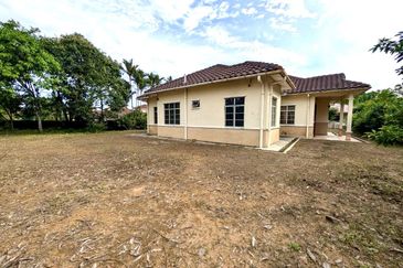 Persiaran Puncak Alam 1 