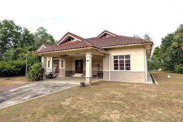 Persiaran Puncak Alam 1 