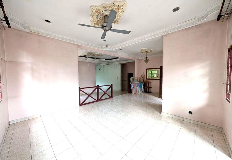 Persiaran Puncak Alam 1 