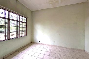 Persiaran Puncak Alam 1 