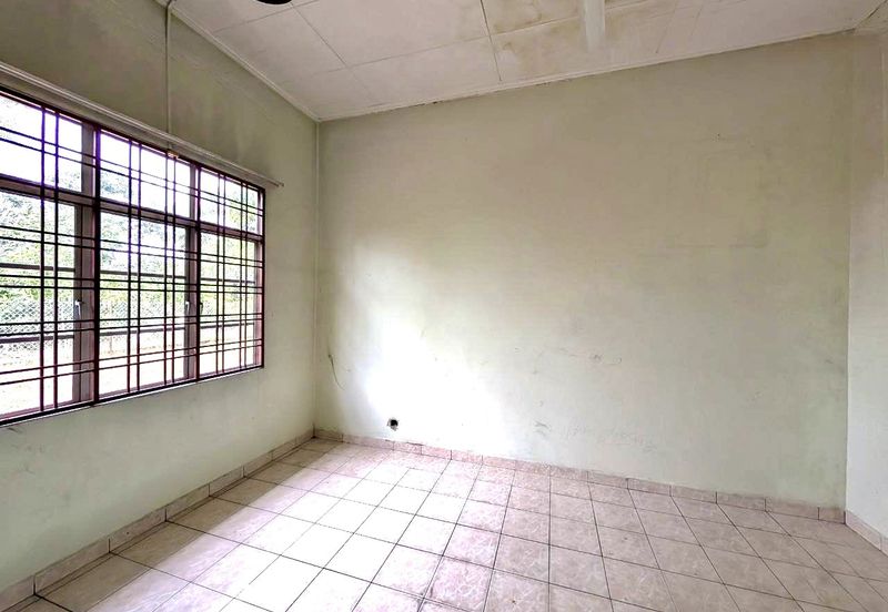 Persiaran Puncak Alam 1 