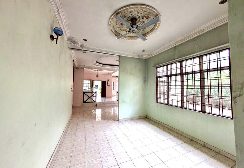 Persiaran Puncak Alam 1 