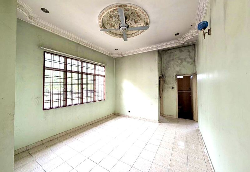 Persiaran Puncak Alam 1 