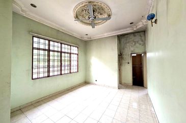 Persiaran Puncak Alam 1 