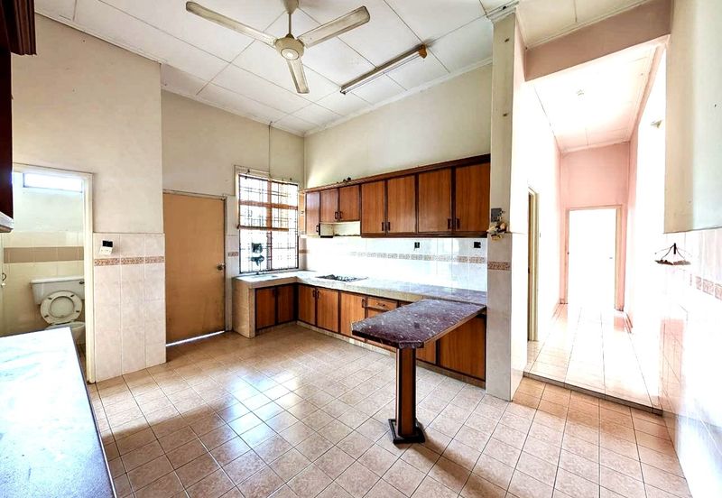 Persiaran Puncak Alam 1 