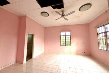 Persiaran Puncak Alam 1 