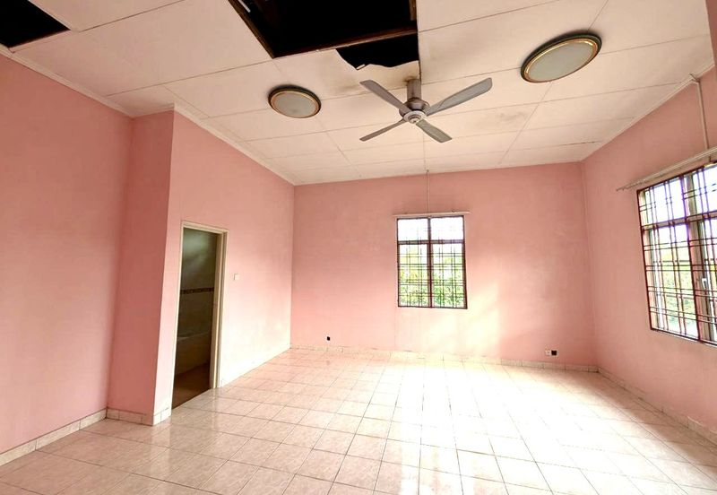 Persiaran Puncak Alam 1 