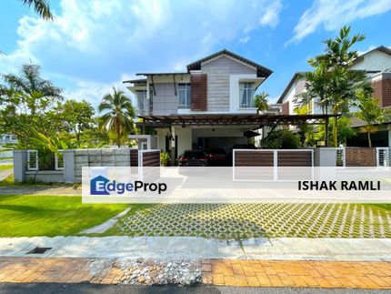 Laman Seri, Seksyen 13, Shah Alam Double Storey Bungalow House For Sale Corner Lot, Selangor, Shah Alam