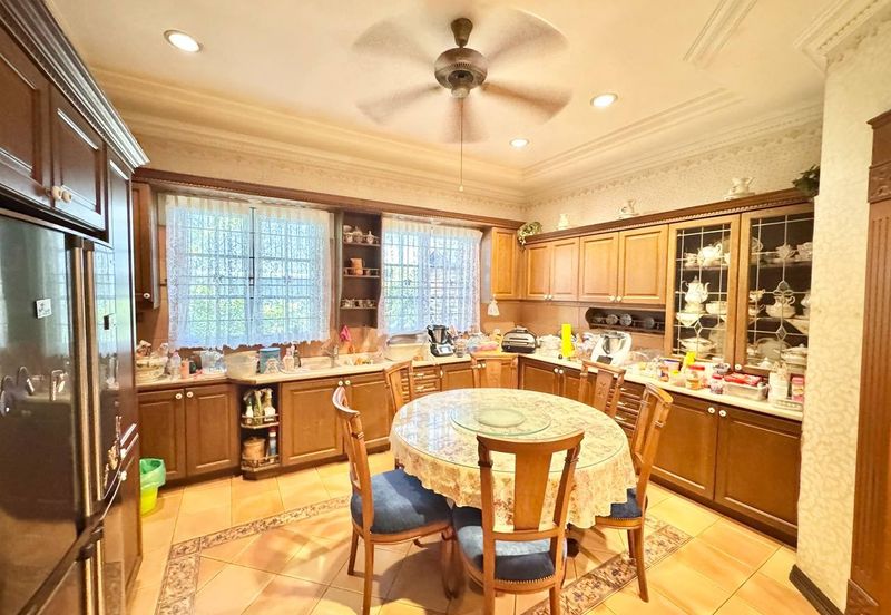 Lakeview Resort Saujana