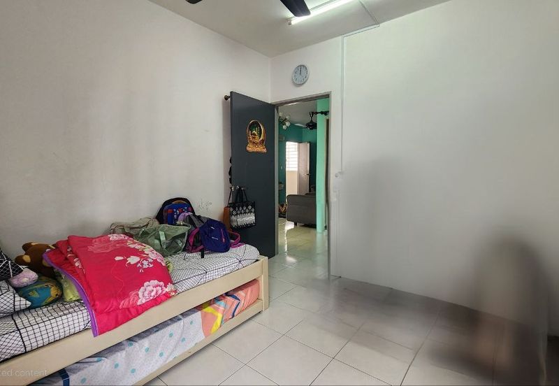 Residensi Laguna Biru 2