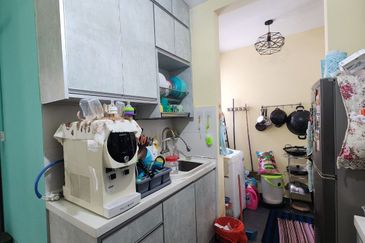 Residensi Laguna Biru 2