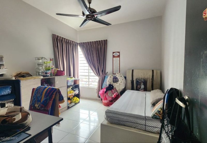 Residensi Laguna Biru 2