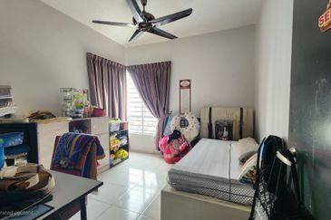 Residensi Laguna Biru 2