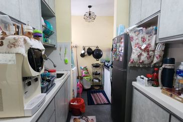 Residensi Laguna Biru 2